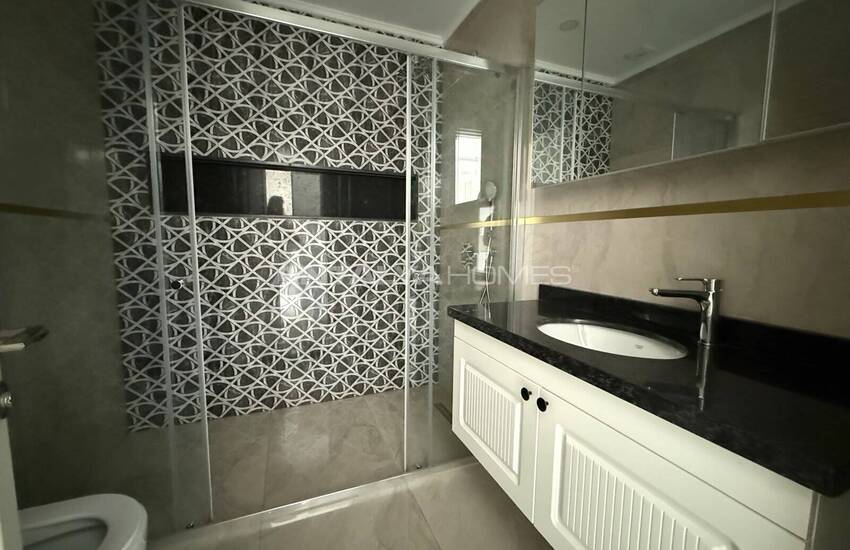Spacious Sea-view Apartment for Sale in Alanya Turkey 25