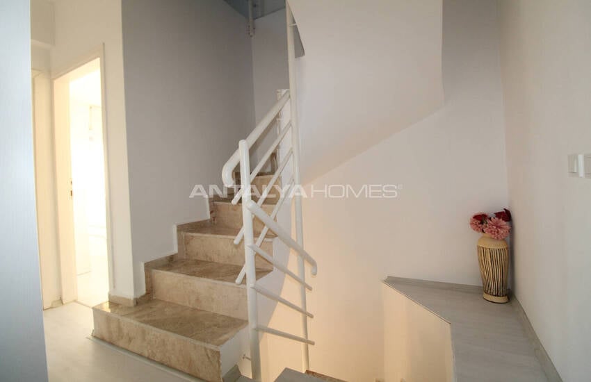 Charming Semi-detached Villa with Garden in Antalya Kadriye 32