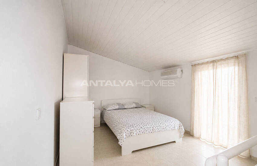 Charming Semi-detached Villa with Garden in Antalya Kadriye 17