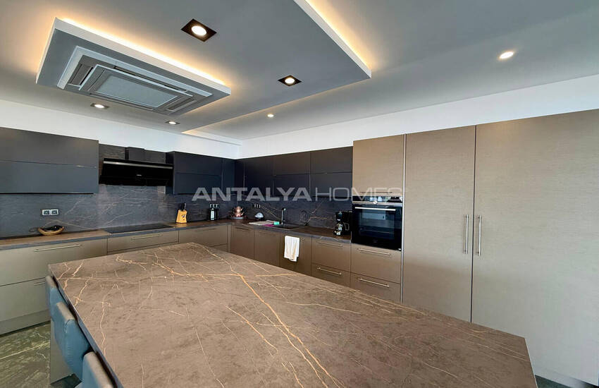Stunning Detached Villa in Alanya Turkey with Sea View 18