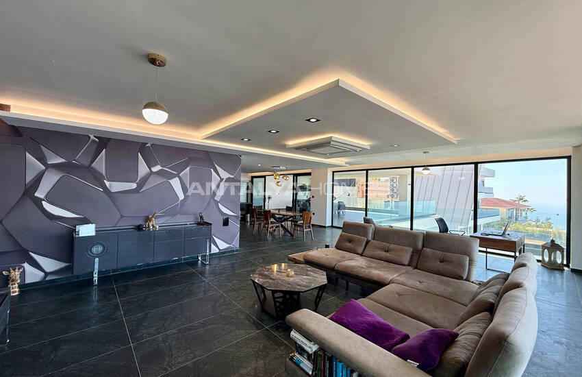 Stunning Detached Villa in Alanya Turkey with Sea View 10