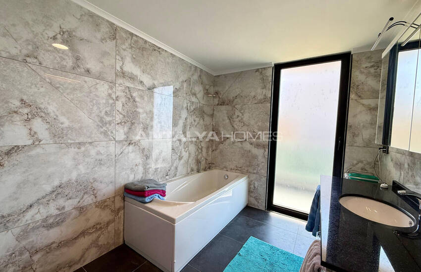 Stunning Detached Villa in Alanya Turkey with Sea View 47