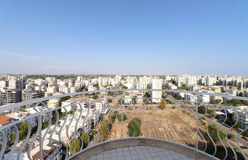 Apartment Within Walking Distance of the Sea in Antalya Muratpasa 27