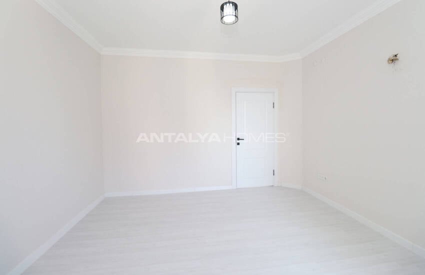 Apartment Within Walking Distance of the Sea in Antalya Muratpasa 19