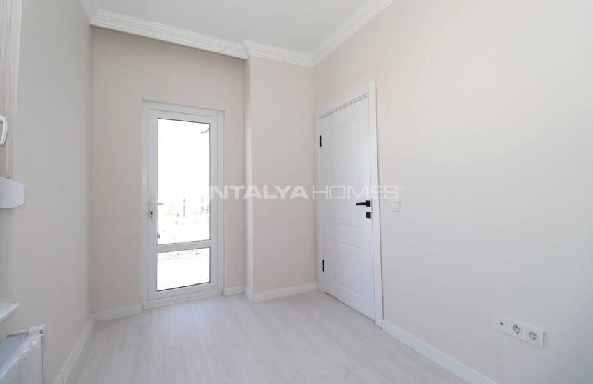 Apartment Within Walking Distance of the Sea in Antalya Muratpasa 21