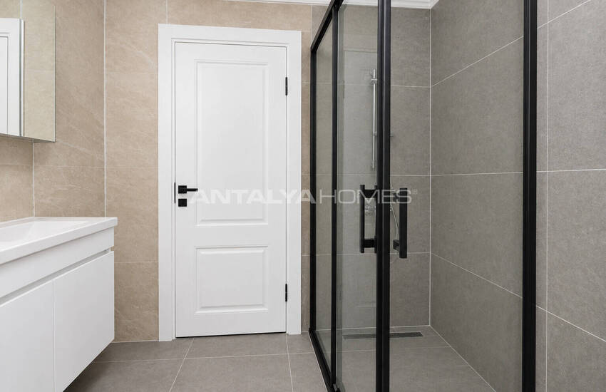Apartment Within Walking Distance of the Sea in Antalya Muratpasa 23