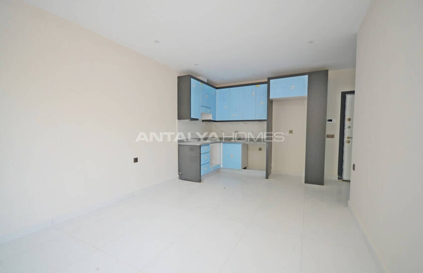 Apartments with Nature View in Alanya Turkey with Communal Pool 10