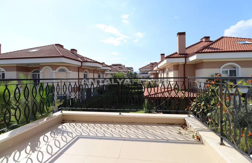Modern Semi-detached Villa for Sale in Döşemealtı Antalya 51