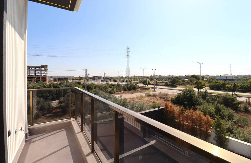 Detached Villa with a Private Pool in Antalya Dosemealti 45