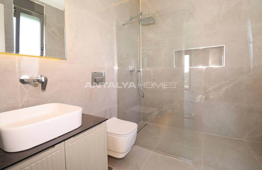 Detached Villa with a Private Pool in Antalya Dosemealti 38