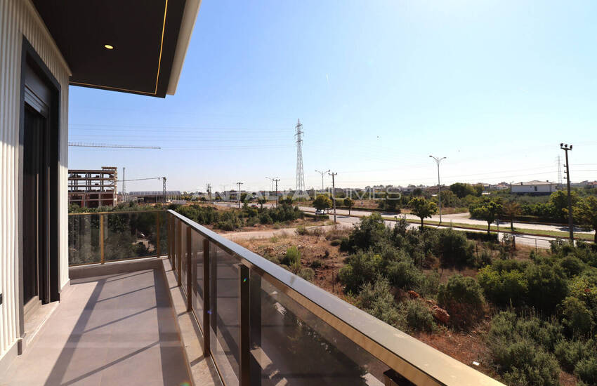 Detached Villa with a Private Pool in Antalya Dosemealti 44