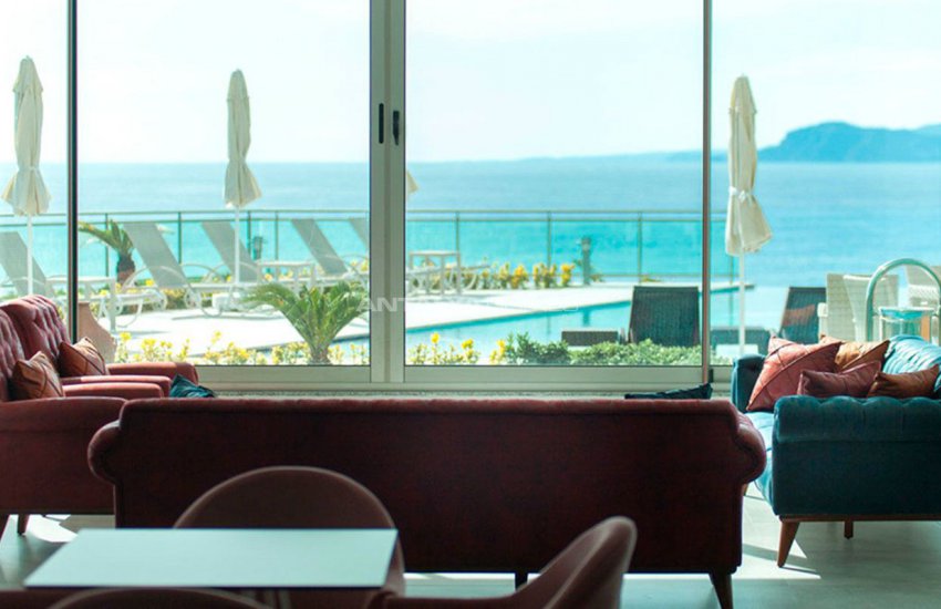 Artistically Designed Beachfront Apartments in Alanya 17