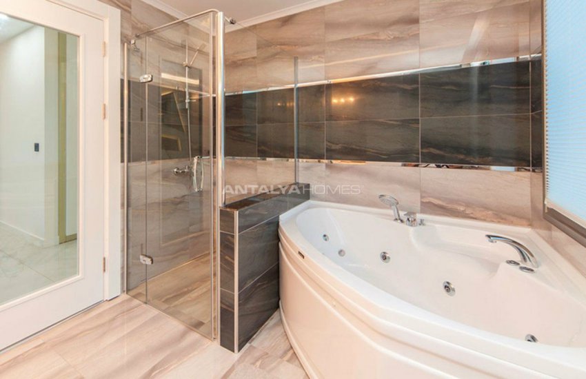 Artistically Designed Beachfront Apartments in Alanya 23