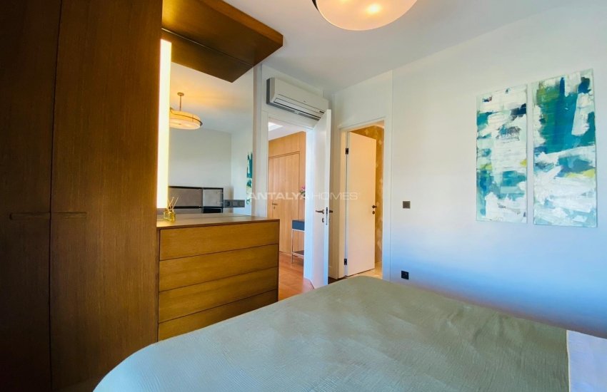 Bodrum Yalıkavak'ta Sahile Yürüme Mesafesinde Dubleks Villa 11