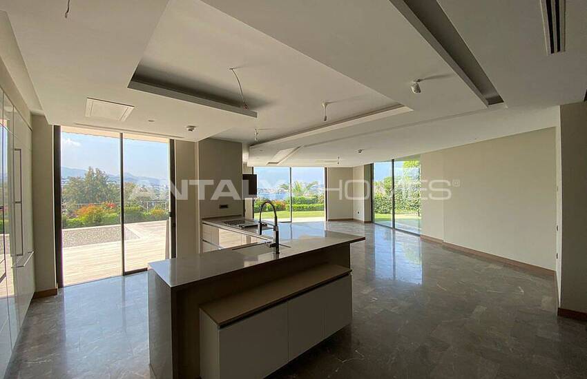 Luxury Sea View Villas with Private Pier in Bodrum Mugla 18