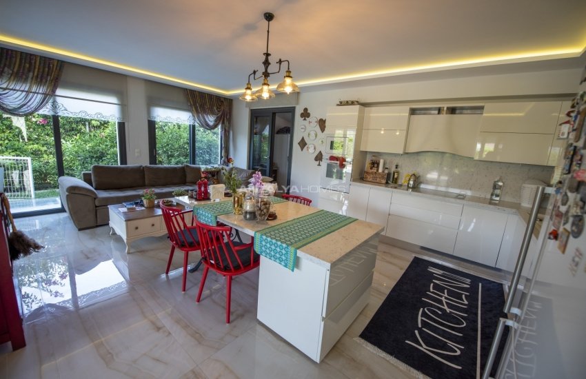 Well-maintained Modern Villa Close to the Beach in Mugla 7