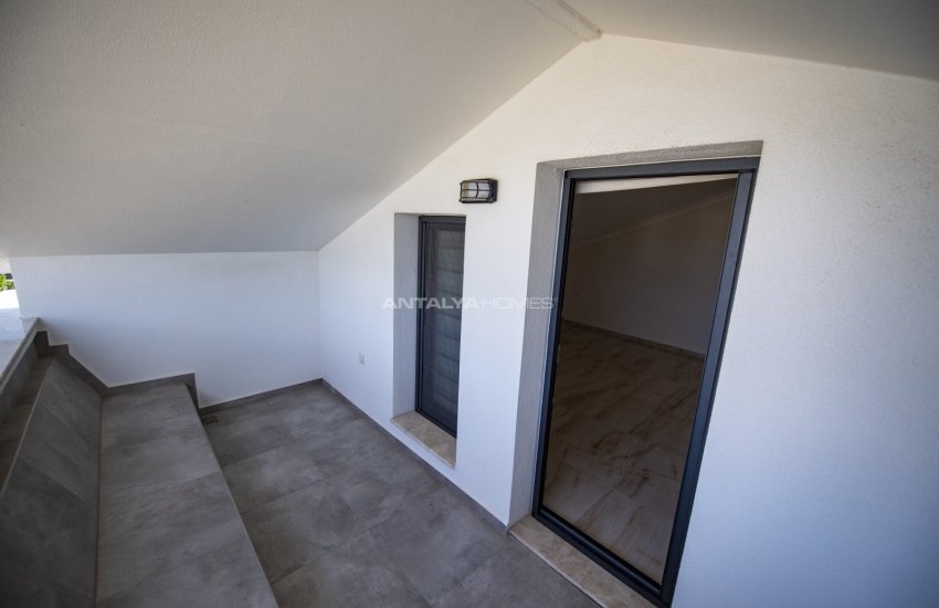 Well-maintained Modern Villa Close to the Beach in Mugla 22