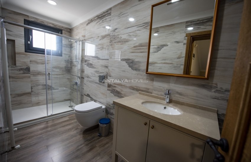 Well-maintained Modern Villa Close to the Beach in Mugla 25