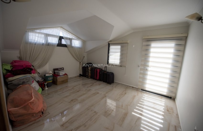 Well-maintained Modern Villa Close to the Beach in Mugla 11