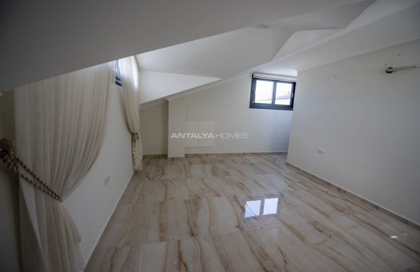 Well-maintained Modern Villa Close to the Beach in Mugla 12