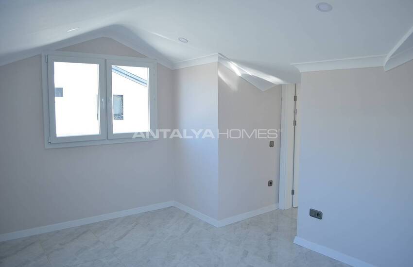 Fethiye'nin Merkezinde Bahçeli ve Modern Tasarımlı Villalar 30