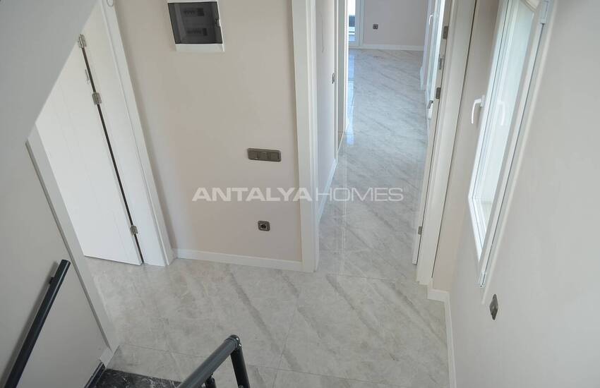 Fethiye'nin Merkezinde Bahçeli ve Modern Tasarımlı Villalar 43