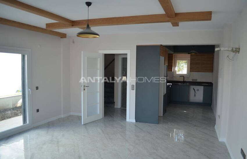 Fethiye'nin Merkezinde Bahçeli ve Modern Tasarımlı Villalar 24