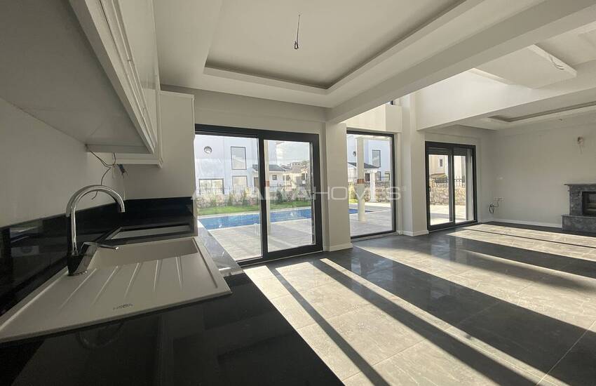 Triplex Villa with Pool and Fireplace in Hisaronu Fethiye 15