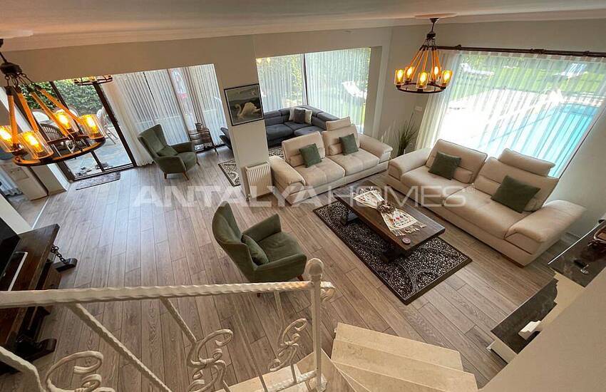 Muğla Fethiye’de Huzurlu Konumda Havuzlu Eşyalı Lüks Villa 26