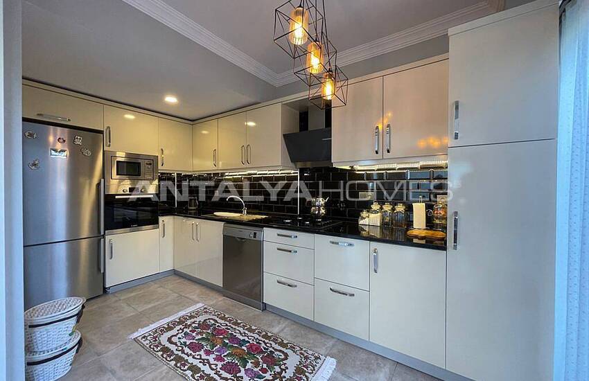 Muğla Fethiye’de Huzurlu Konumda Havuzlu Eşyalı Lüks Villa 38