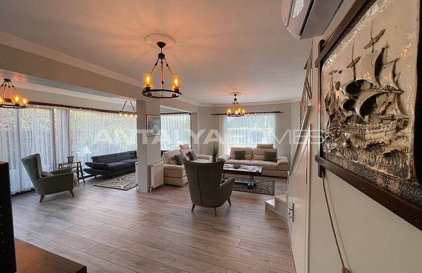 Muğla Fethiye’de Huzurlu Konumda Havuzlu Eşyalı Lüks Villa 33