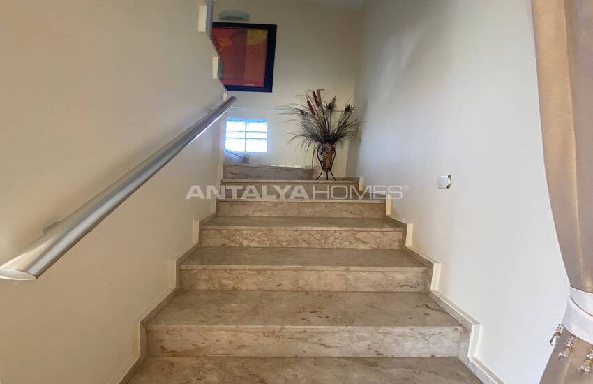 Triplex Fristående Hus Med Säkerhetskameror I Akarca Fethiye 27