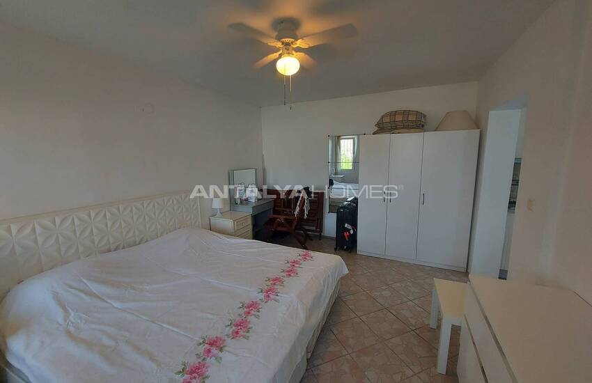 Detached House with Sea View in Corner Location in Bodrum 30