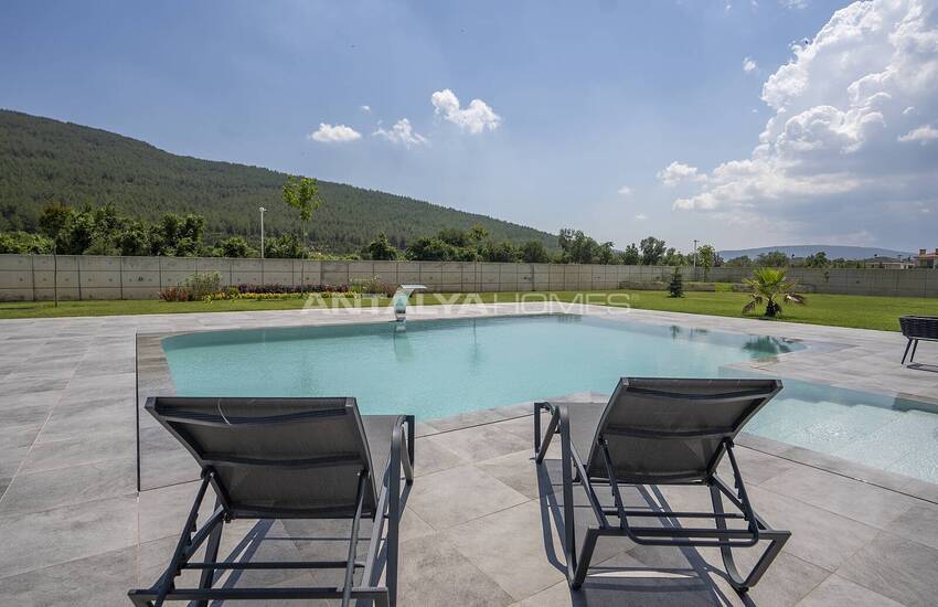 Ready-to-move Villa with Spacious Design in Mugla Mentese 51