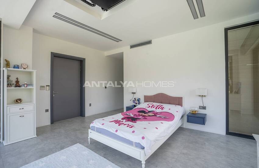 Ready-to-move Villa with Spacious Design in Mugla Mentese 52