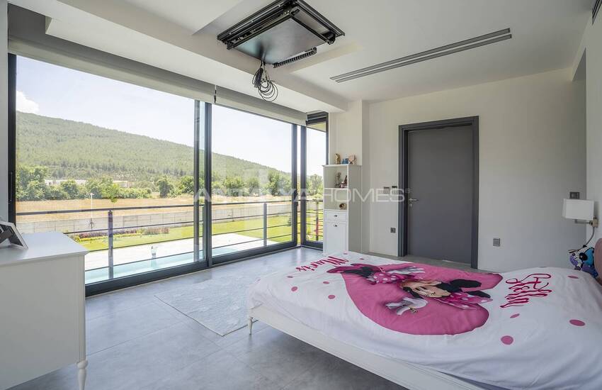 Ready-to-move Villa with Spacious Design in Mugla Mentese 53