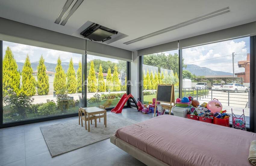 Ready-to-move Villa with Spacious Design in Mugla Mentese 27