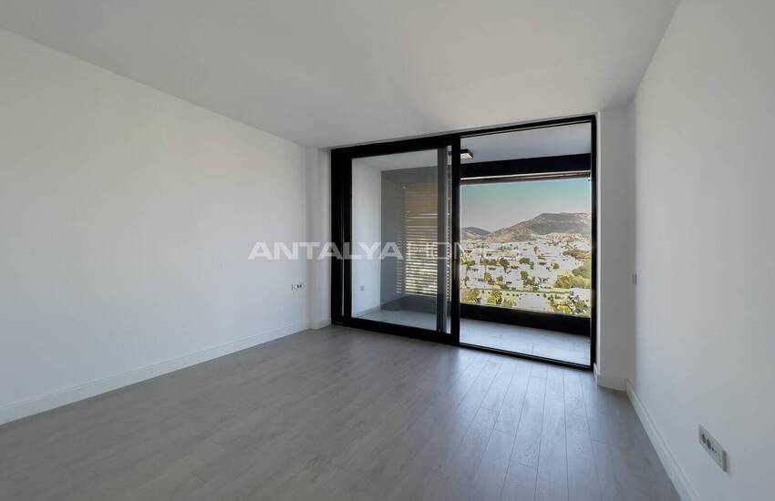 Готовые к Заселению Квартиры в Бодруме в Комплексе с Охраной 23