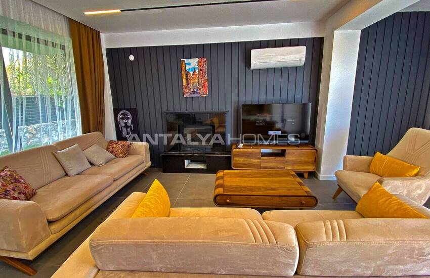 Fethiye Ölüdeniz'de Geniş Bahçe Kullanımlı ve Özel Havuzlu Villalar 13