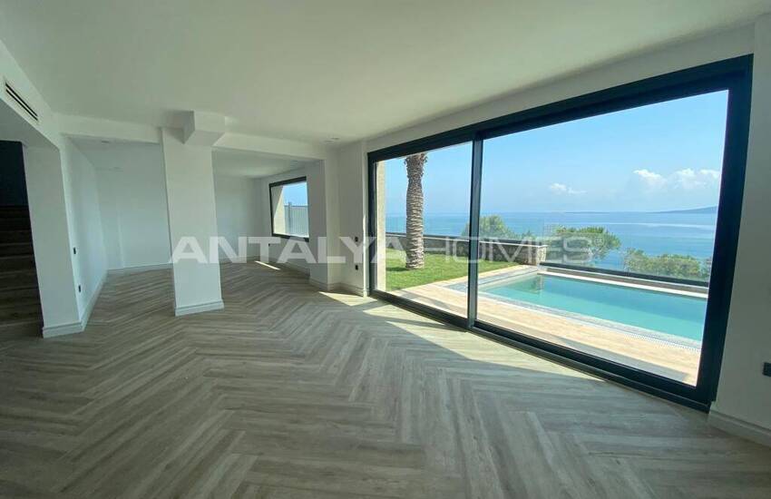 خانه‌های مستقل با چشم‌انداز شگفت‌انگیز دریا در بدروم، گوندوغان 13