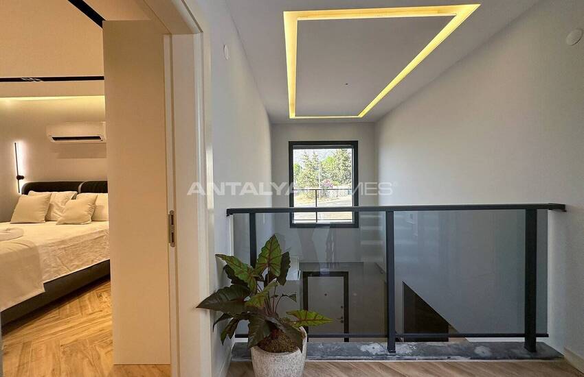 Fethiye Ölüdeniz’de 4+1 Geniş Bahçe Kullanımlı Müstakil Havuzlu Villalar 24