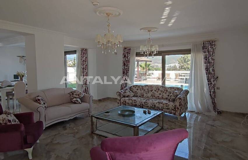 Chic Detached Villas Within Walking Distance of the Sea in Bodrum 10