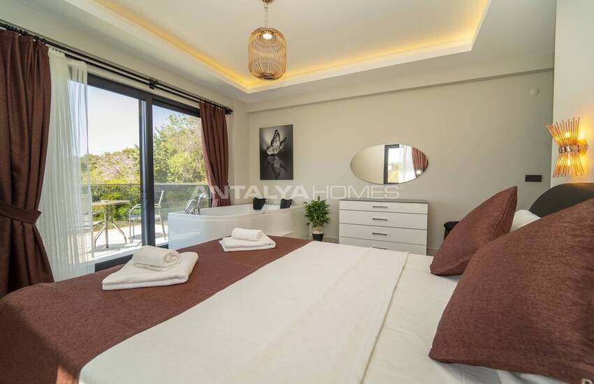 فيلا منفصلة مع مسبح داخلي وخارجي في فاراليا، فتحية 32