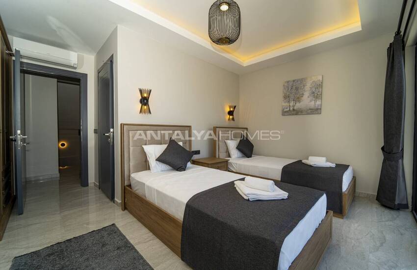 فيلا منفصلة مع مسبح داخلي وخارجي في فاراليا، فتحية 41