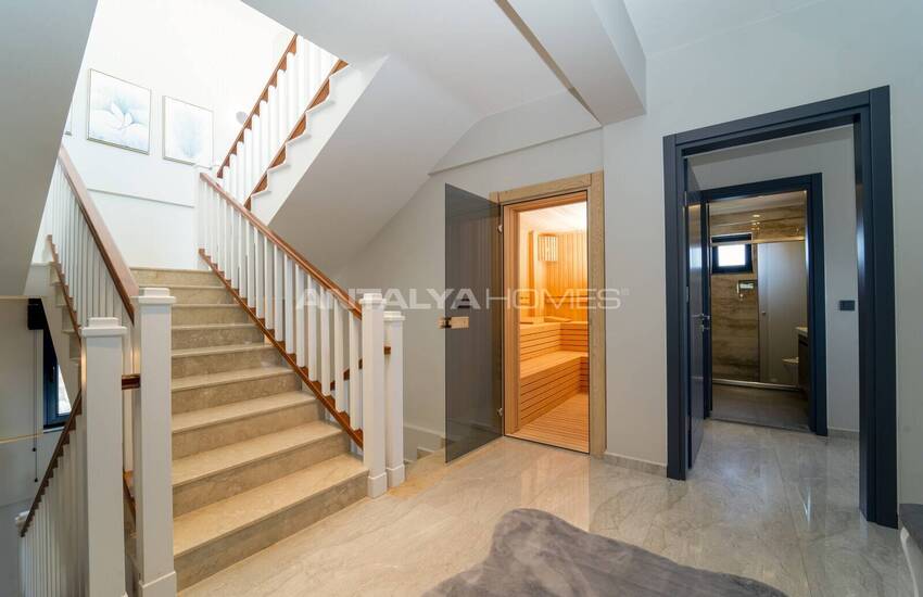 فيلا منفصلة مع مسبح داخلي وخارجي في فاراليا، فتحية 42