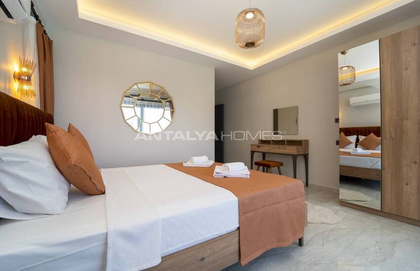 فيلا منفصلة مع مسبح داخلي وخارجي في فاراليا، فتحية 44