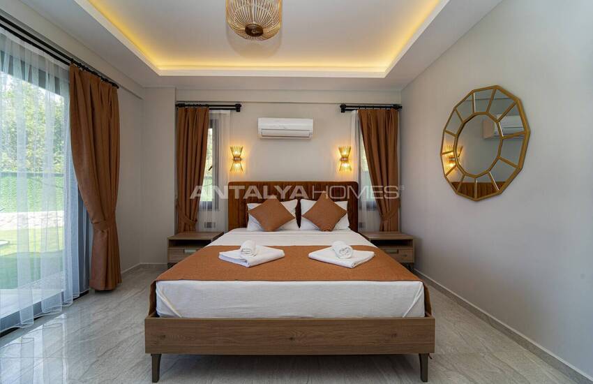 فيلا منفصلة مع مسبح داخلي وخارجي في فاراليا، فتحية 47