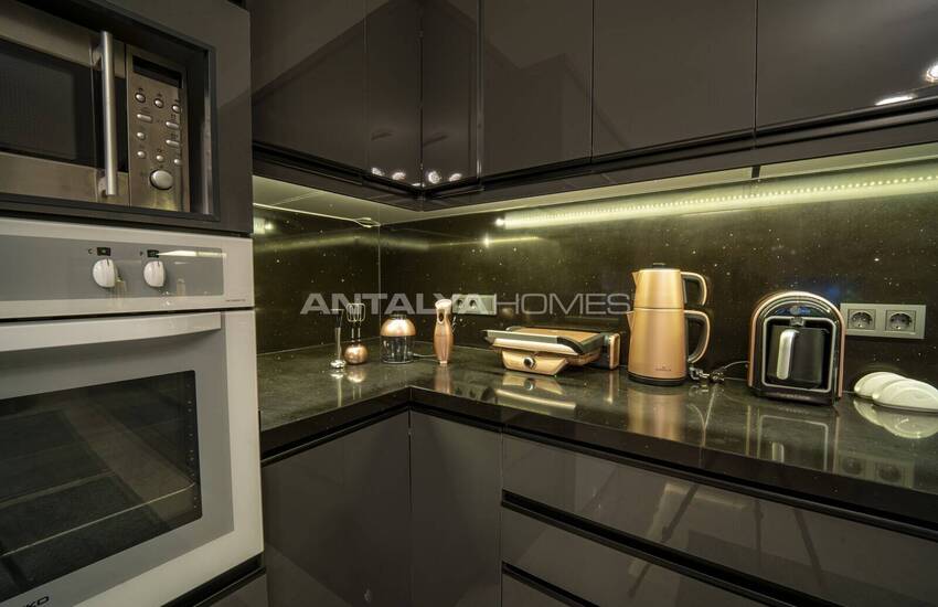 فيلا منفصلة مع مسبح داخلي وخارجي في فاراليا، فتحية 20