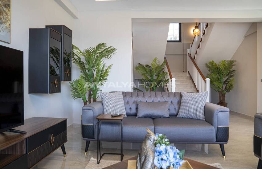 فيلا منفصلة مع مسبح داخلي وخارجي في فاراليا، فتحية 16