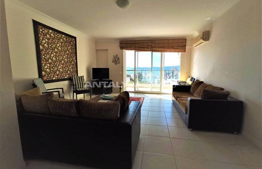 Muğla Milas’ta Denize Yürüme Mesafesinde Site İçinde Daire 9